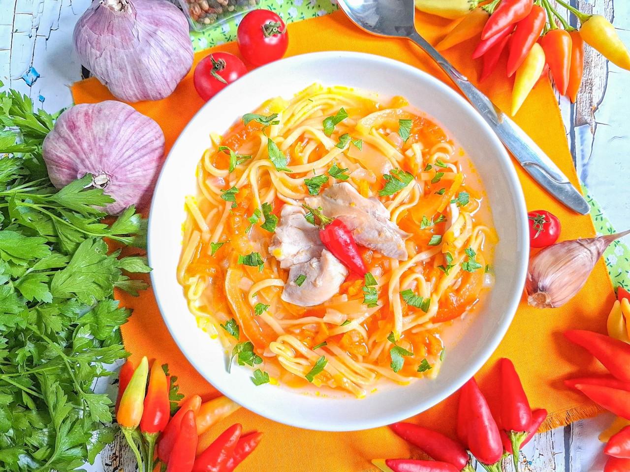 Куриный суп с овощами